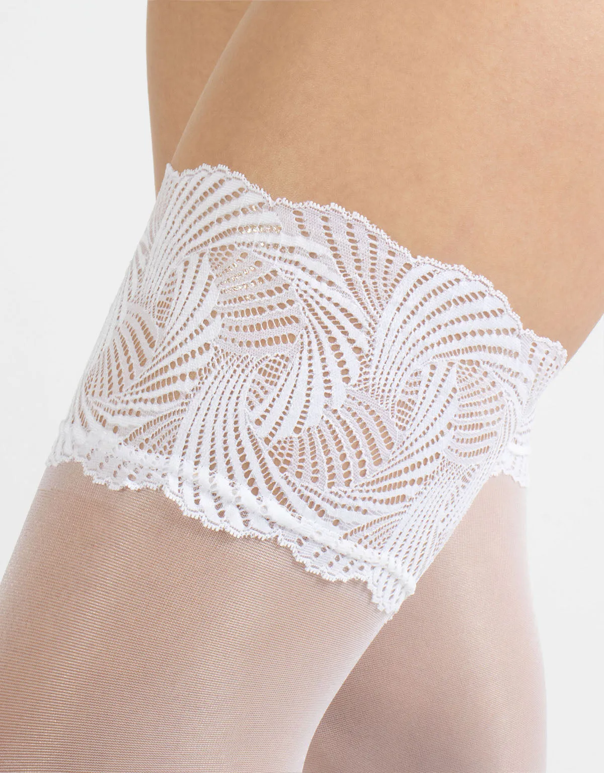 Cette Versailles Hold Ups - White