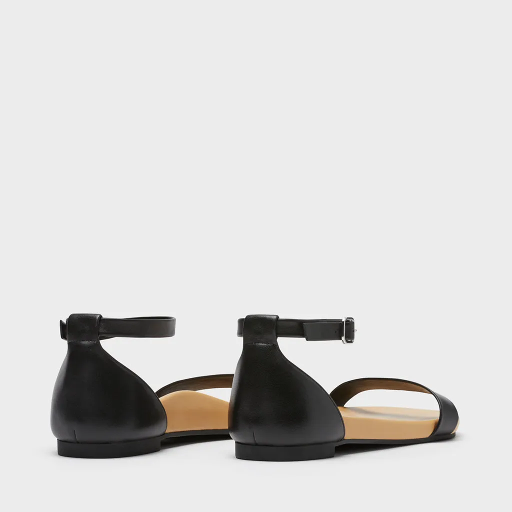 Poppy - Black
